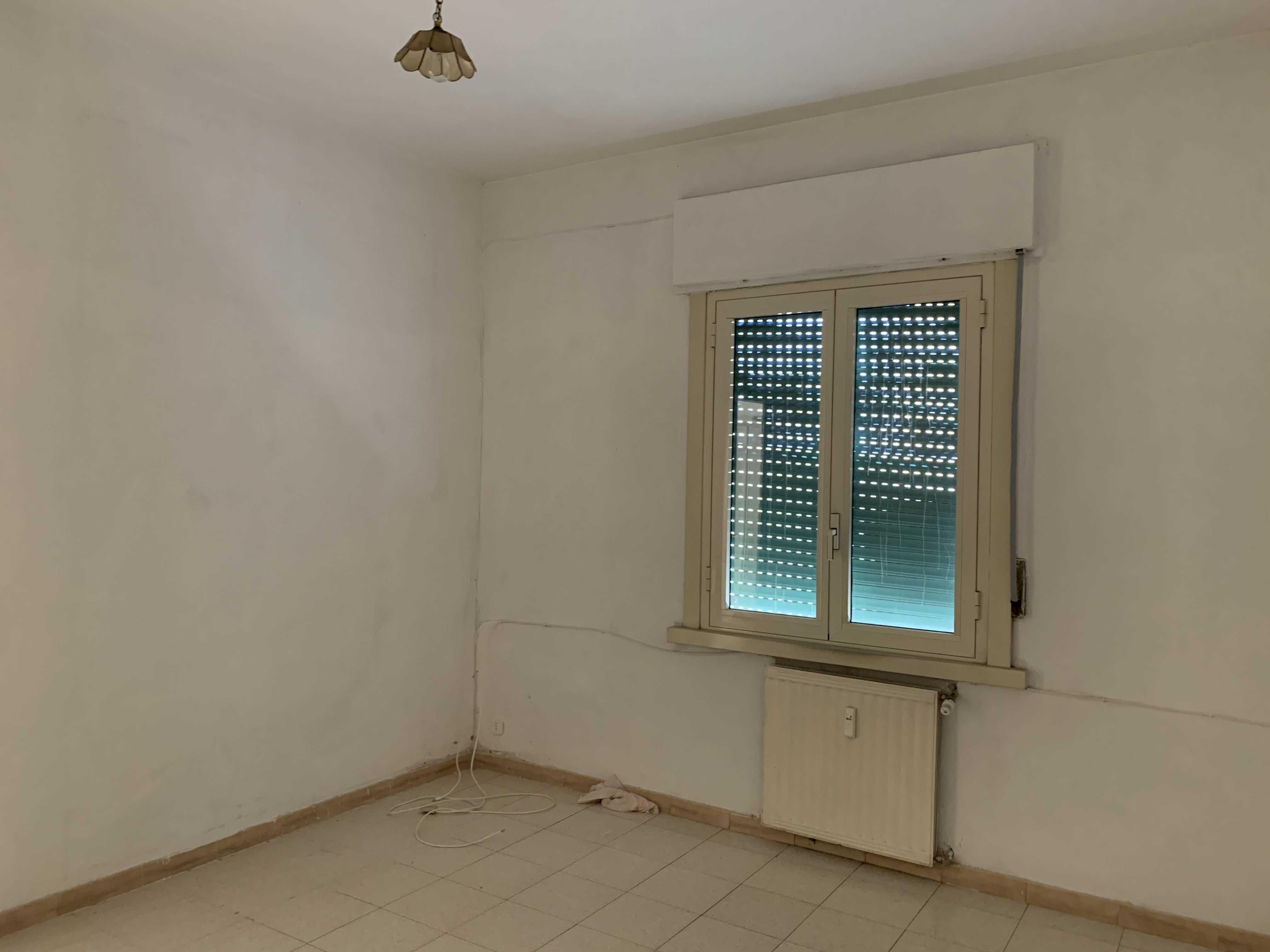 APPARTAMENTO  DI 2,5 VANI CON ASCENSORE.Mq. 43. Identificativi catastali categoria A4- foglio 455 part. 44 sub 77