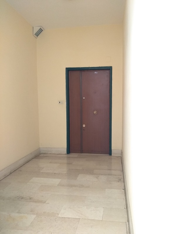 APPARTAMENTO INT.10 DI 7,5 VANI CON ASCENSORE in ROMA Via di Grottarossa n°91, scala 3, piano 3-S1 + pertinenziale CANTINA. Mq. 138. LIBERO. Identificativi catastali A/3, foglio 203, part. 329, sub. 501