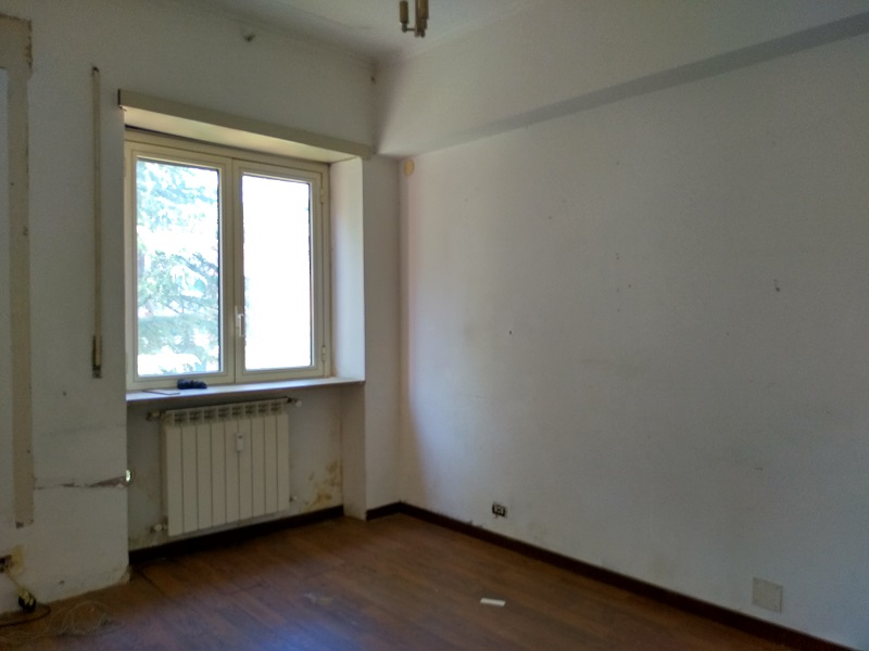 APPARTAMENTO INT.10 DI 7,5 VANI CON ASCENSORE in ROMA Via di Grottarossa n°91, scala 3, piano 3-S1 + pertinenziale CANTINA. Mq. 138. LIBERO. Identificativi catastali A/3, foglio 203, part. 329, sub. 501