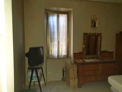 APPARTAMENTO INT.10 DI 4 VANI CON ASCENSORE in ROMA Via della Verna n°20, scala D, piano 2. Mq. 59. LIBERO. Identificativi catastali A/4, foglio 277, part. 10, sub. 25