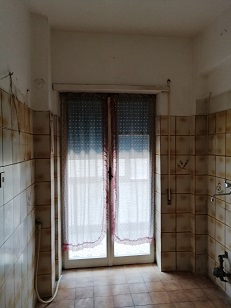 APPARTAMENTO INT.4 DI 5 VANI CON ASCENSORE in ROMA Via Codroipo n°38, scala A, piano 2 + pertinenziale BALCONI. Mq. 85. LIBERO. Identificativi catastali A/3, foglio 607, part. 166, sub. 507