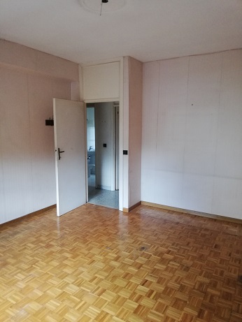 APPARTAMENTO INT.9 DI 8 VANI CON ASCENSORE in ROMA Via Bova n°1, scala C, piano 3-S1 + pertinenziale CANTINA/ BALCONI. Mq. 143. LIBERO. Identificativi catastali A/3, foglio 975, part. 335, sub. 66