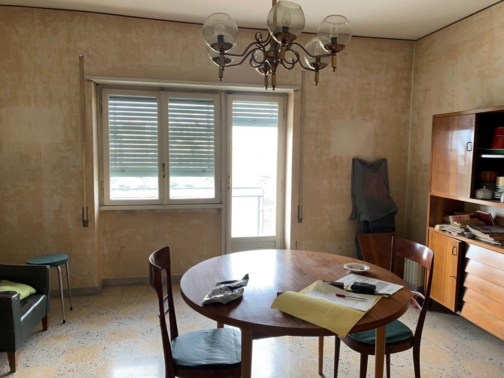 APPARTAMENTO INT.13 DI 5,5 VANI CON ASCENSORE in ROMA Via Aristide Leonori n°22, scala Q, piano 6-S1 + pertinenziale CANTINA/ BALCONI. Mq. 112. LIBERO. Identificativi catastali A/3, foglio 845, part. 271, sub. 96
