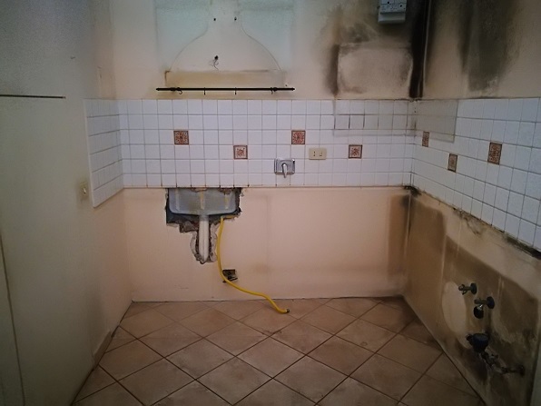 APPARTAMENTO INT.9 DI 4,5 VANI CON ASCENSORE in ROMA Via Annio Felice n°26, scala G, piano 2 + pertinenziale BALCONE. Mq. 79. LIBERO. Identificativi catastali A/4, foglio 843, part. 765, sub. 9