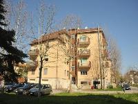 Immobile, sito in RIMINI - CAP 47922, VIA MARECCHIESE 116. Descrizione: Disimpegno, soggiorno, 2 camere, cucina, wc, terrazzo 2 balconi + pertinenziale cantina, deposito ad uso comune (proprietà 90,909 millesimi), autorimessa ad uso comune (proprietà 90,909 millesimi), posti auto scoperti ad uso comune (proprietà millesimi 90,909). Mq. 102. N.C.E.U. A3 foglio 83 part. 2334 sub. 6, con cantina al foglio 83 part. 2334 sub. 17, deposito ad uso comune al foglio 83 part. 2334 sub. 24 (millesimi 90,909), autorimessa ad uso comune al foglio 83 part. 2334 sub. 23 (millesimi 90,909) e posto auto scoperto ad uso comune al foglio 83 part. 2334 sub. da 29 a 37 (millesimi 90,909)