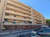 UNITA' IMMOBILIARE RESIDENZIALE + pertinenziale POSTO AUTO COPERTO + CANTINA. Mq. 188. Libero. PROPRIETA'. Identificativi catastali: FOGLIO 2 MAPP. 3250 SUB 133 (APPARTAMENTO); FOGLIO 2 MAPP. 3250 SUB. 22 (POSTO AUTO); FOGLIO 2 MAPP. 3250 SUB. 75 (CANTINA)