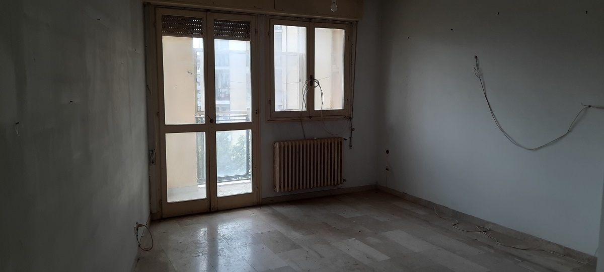 APPARTAMENTO + pertinenziale 2 POSTI AUTO + CANTINA. Mq. 150. Libero. PROPRIETA'. Identificativi catastali: FOGLIO 108, MAPPALE 2466, SUB 44 (APPARTAMENTO), FOGLIO 108 MAPPALE 2466 SUB 15 (POSTO AUTO), FOGLIO 108 MAPPALE 2466 SUB 28 (POSTO AUTO), FOGLIO 108 MAPPALE 2466 SUB 63 (CANTINA)