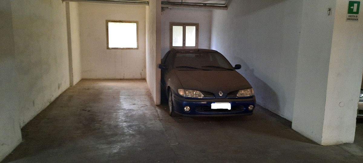 APPARTAMENTO + pertinenziale 2 POSTI AUTO + CANTINA. Mq. 150. Libero. PROPRIETA'. Identificativi catastali: FOGLIO 108, MAPPALE 2466, SUB 44 (APPARTAMENTO), FOGLIO 108 MAPPALE 2466 SUB 15 (POSTO AUTO), FOGLIO 108 MAPPALE 2466 SUB 28 (POSTO AUTO), FOGLIO 108 MAPPALE 2466 SUB 63 (CANTINA)