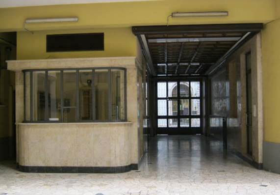 Appartamento + Cantina e soffitta. Piena Proprietà lotto libero al 1 turno d'asta.