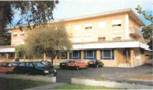 Compendio immobiliare (ex Colonia) con terreni e sovrastanti fabbricati con accesso anche dal litorale Adriatico di Jesolo Lido. Mq 51.716. Piena Proprietà lotto libero al rogito al primo turno d'asta.