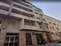 Descrizione: Unità immobiliare catastalmente posta al piano secondo seminterrato composta da un unico ambiente accessibile tramite scala interna da spazio condominiale posto al piano primo seminterrato. Mq. 10. Libero. Piena Proprietà. Identificativi catastali: Foglio 141; Part.55; Sub 18;