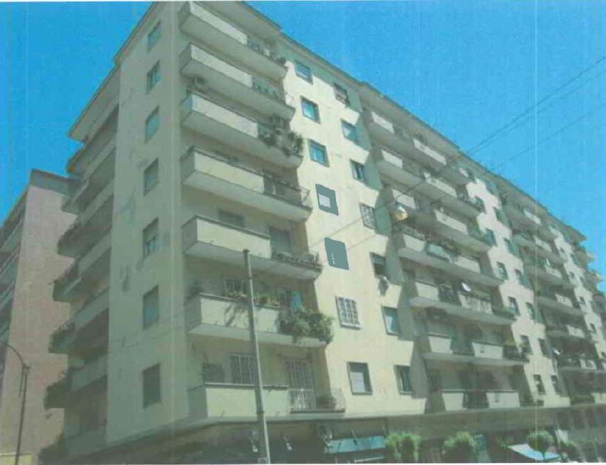 APPARTAMENTO 5 locali + servizi doppi + 1 PARCHEGGIO COPERTO di pertinenza