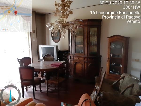 Appartamento di vani 5,5 con cantina al piano terra e box auto in autorimessa interrata condominiale, mq comm. appartamento 90,69 - mq comm. box auto 15,36. Fg 180 (ex C/9) part. 618 (ex 702) sub 1 cat. A02 rendita 1008,38 Fg 180 (ex C/9) part. 618 (ex 702) sub 13 cat. C06 rendita 54,54.