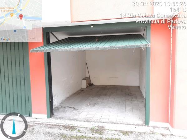 Appartamento di vani 5,5 con cantina al piano terra e box auto in autorimessa interrata condominiale, mq comm. appartamento 90,69 - mq comm. box auto 15,36. Fg 180 (ex C/9) part. 618 (ex 702) sub 1 cat. A02 rendita 1008,38 Fg 180 (ex C/9) part. 618 (ex 702) sub 13 cat. C06 rendita 54,54.