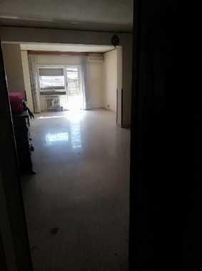 Descrizione: Appartamento posto al piano sesto di 8 vani catastali + pertinenziale n.1 cantina. Mq. 166 mq totale escluse aree scoperte 161 mq. Identificativi catastali: ABITAZIONE Fg.827 p.lla 97 Sub.27; CANTINA Fg.827 p.lla 97 Sub.72