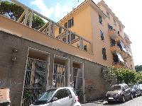 APPARTAMENTO INT.5 DI 3,5 VANI SENZA ASCENSORE E BALCONE. Dati Catastali [N.C.E.U.] cat.A/3, fg. 448, part. 228, sub. 20