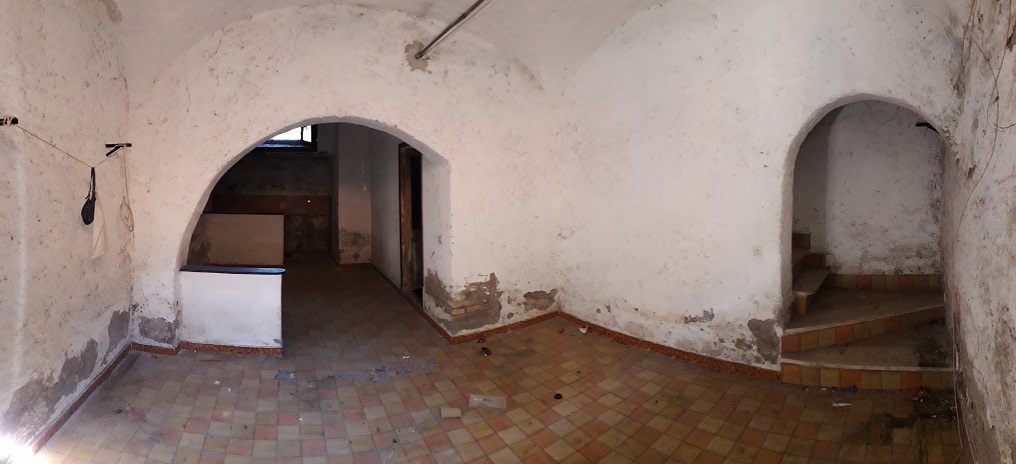 VILLINO CON ACCESSO INDIPENDENTE DI 9,5 VANI + pertinenziale GIARDINO/ SOLARIUM . Mq. 167. Identificativi catastali categoria categoria A7- foglio 519 part. 233