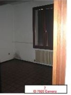 Immobile composto da corridoio, bagno, soggiorno con angolo cottura, 2 camere e Cantina. Identificativi Catastali [N.C.E.U.] cat. A3 foglio 7 part. 769 sub. 3 (incluso cantina di pertinenza esclusiva)
