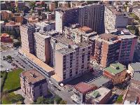 Immobile sito in Latina (LT), Via Eroi del Lavoro 12 (sc.B, piano 6, int. 11). Unità immobiliare al piano sesto composta da due camere, cucina, un bagno, ingresso, disimpegno, e due balconi. Identificativi Catastali [N.C.E.U.] Unità Residenziale cat. A/2 foglio 140 part. 88 sub 45