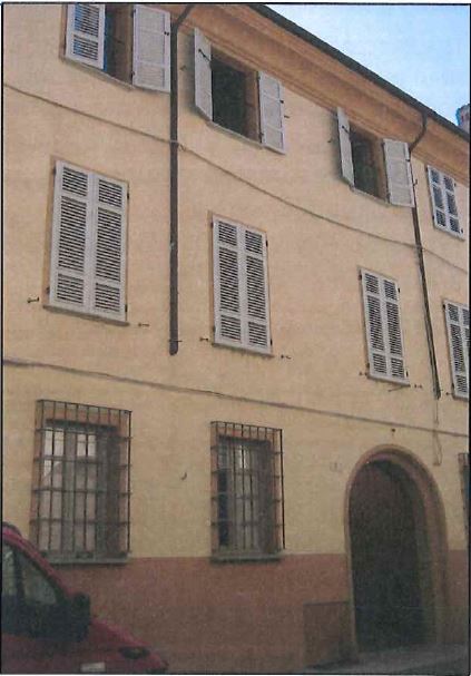 Appartamento + Cantina in Piacenza (PC) Via G. Nicolini n.8; 193 mq. Piena proprietà lotto LIBERO, turno 5^.