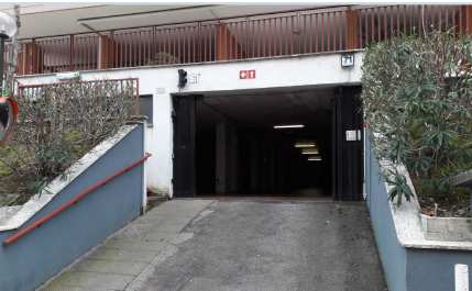Immobile sito in Roma (RM), Via Giuseppe Berto 73 (piano S1, int. 84). Posto auto coperto in autorimessa condominiale al primo piano seminterrato del fabbricato. Identificativi Catastali [N.C.E.U.] Unità Commerciale cat. C/6 foglio 853 part. 702 sub 594