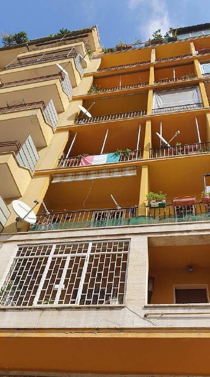 Magazzino costituito da locale principale al Piano seminterrato con bagno, e ripostigli sito in Roma, Via Migiurtina 20. Unità Commerciale cat. C/2 Foglio 564; Part. 163; Sub 14.