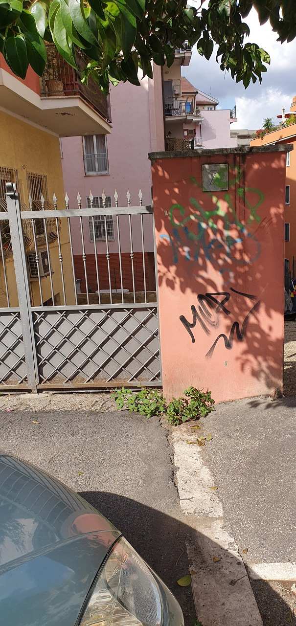 Magazzino con ripostigli sito in Roma, Via Fabiola 7/a. Unità Commerciale cat. C/2 Foglio 454; Part. 1425; Sub 502.