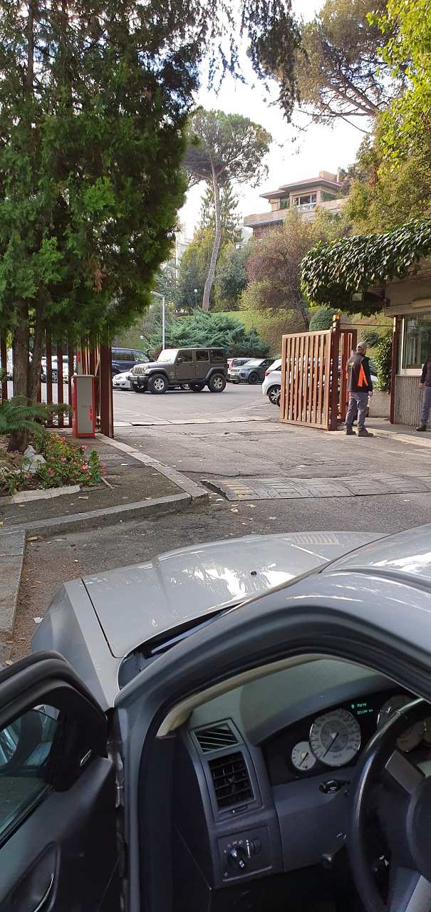 Locale cantina composta da un unico ambiente ubicato al piano seminterrato sito in Roma, Via Della Farnesina 269. Unità Commerciale cat. C/2 Foglio 239; Part. 658; Sub 103.