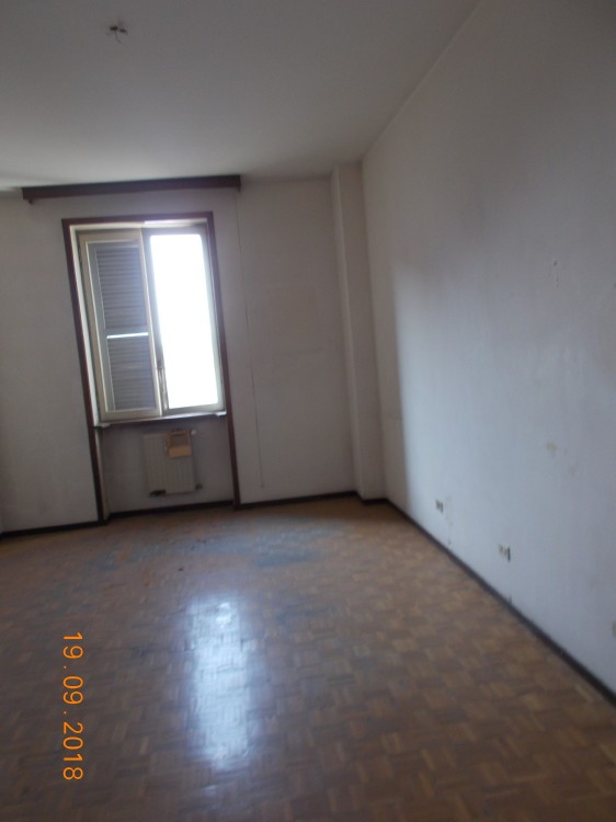 Appartamento + solaio. Identificativi Catastali [N.C.E.U.] Unità residenziale: Appartamento cat. A/2 + solaio foglio 50, part. 3423, sub 15