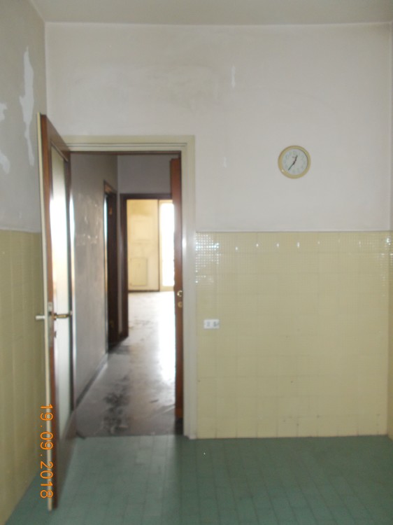 Appartamento + solaio. Identificativi Catastali [N.C.E.U.] Unità residenziale: Appartamento cat. A/2 + solaio foglio 50, part. 3423, sub 15