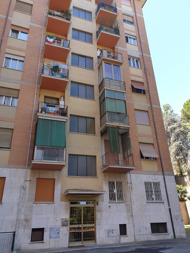 APPARTAMENTO INT.16 DI 5,5 VANI CON ASCENSORE + CANTINA/ BALCONI. Mq 91. Dati Catastali [N.C.E.U.] cat.A/3, fg. 265, part.251, sub.48.