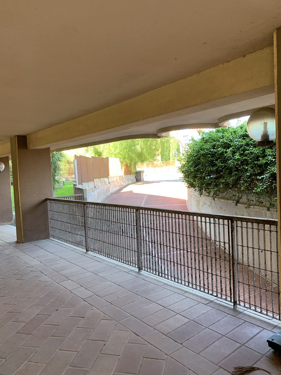 Appartamento + Posto auto coperto + cantina. Identificativi Catastali [N.C.E.U.] Unità Residenziale cat. A/2 foglio 2 part. 3250 (ex 952) sub 133 (ex 8) - Unità Secondaria cat. C/6 foglio 2 part. 3250 (ex 953) sub 22 - Unità Secondaria cat. C/2 foglio 2 part. 3250 (ex 953) sub 75