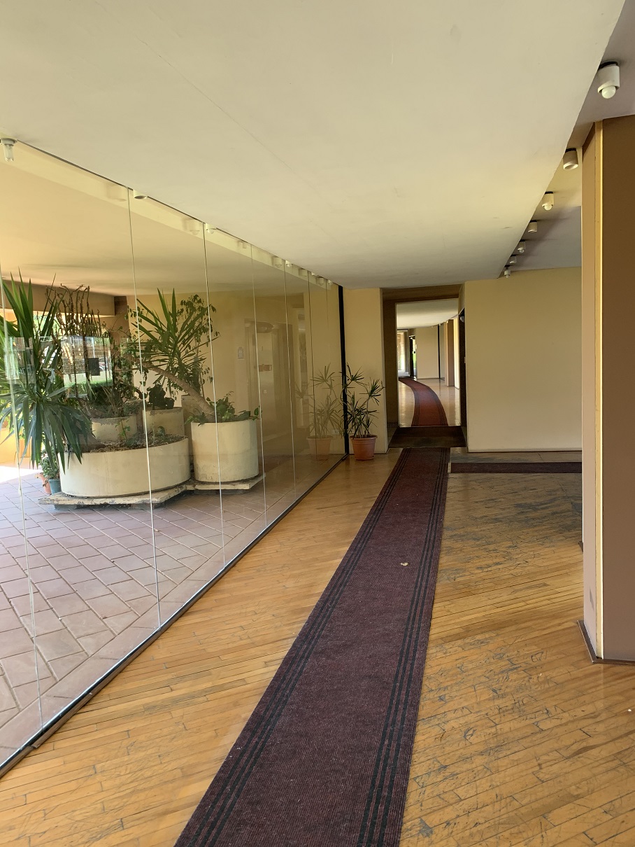 Appartamento + Posto auto coperto + cantina. Identificativi Catastali [N.C.E.U.] Unità Residenziale cat. A/2 foglio 2 part. 3250 (ex 952) sub 133 (ex 8) - Unità Secondaria cat. C/6 foglio 2 part. 3250 (ex 953) sub 22 - Unità Secondaria cat. C/2 foglio 2 part. 3250 (ex 953) sub 75