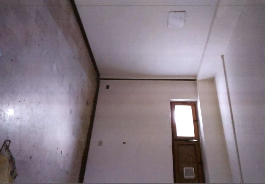 12 vani catastali con n. 2 locali wc - scala ad uso esclusivo. Identificativi Catastali - [N.C.E.U.] Unità Residenziale cat. A/2 Sez. RC foglio 21 part. 222 sub 121