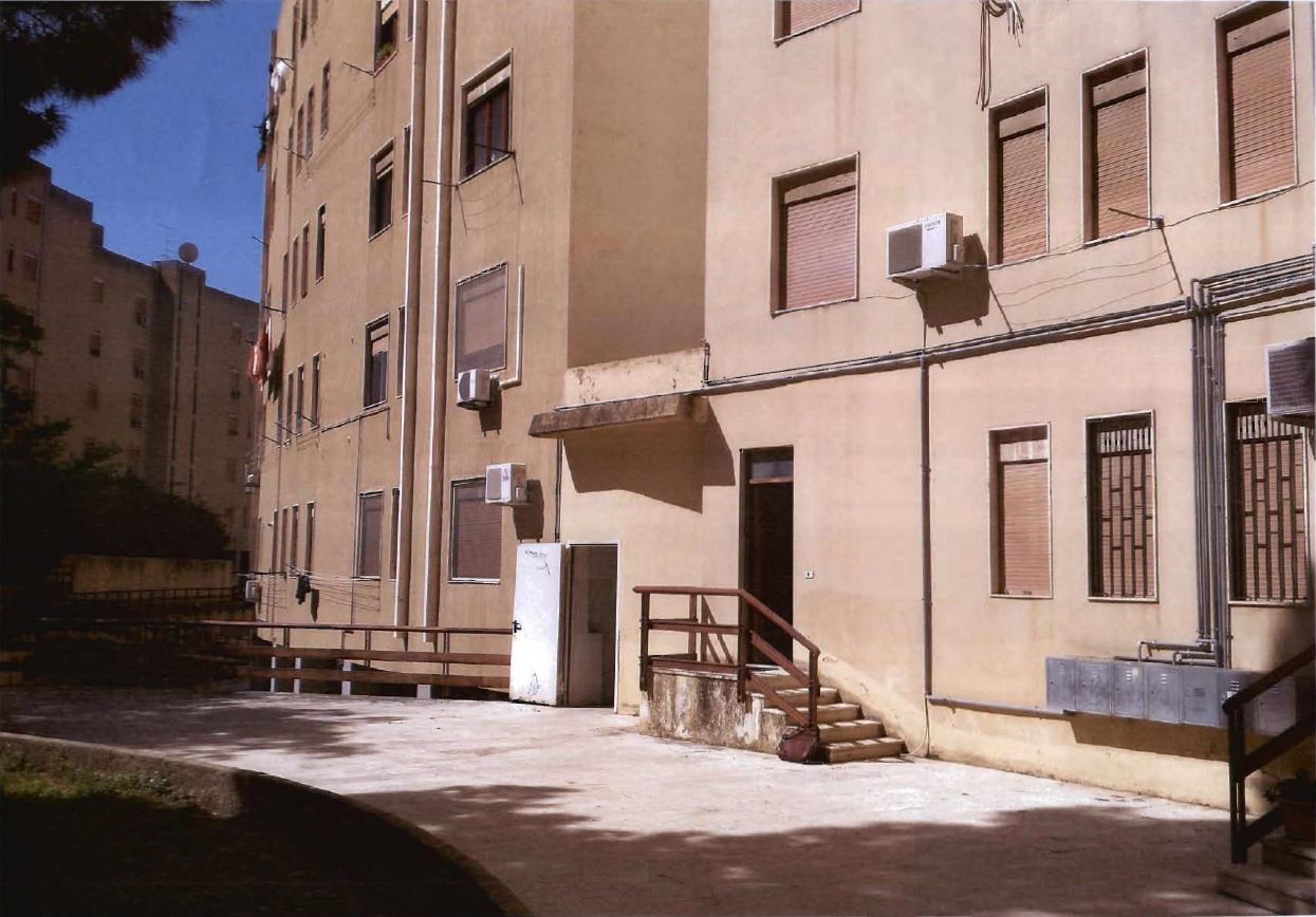 4,5 vani catastali con n. 1 locale wc. Identificativi Catastali - [N.C.E.U.] Unità Residenziale cat. A/2 Sez. RC foglio 21 part. 222 sub 47