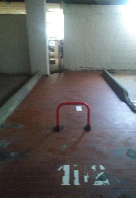 Negozio al piano terra con soppalco e da un magazzino al piano interrato + Posto auto in autorimessa interrata condominiale in via Tirana 25. Identificativi Catastali - [N.C.E.U.] Unità non Residenziale cat. C/1 Foglio 85 Part. 482 Sub 2 rendita 3923,01 - Unità non Residenziale cat. C/6 Foglio 85 Part. 707 Sub 198 rendita 24,27