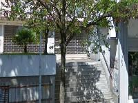 Negozio al piano rialzato + Posto auto in autorimessa interrata condominiale in via Tirana 25. Identificativi Catastali - [N.C.E.U.] Unità non Residenziale cat. C/1 Foglio 85 Part. 482 Sub 9 rendita 2353,8 - Unità Secondaria cat. C/6 Fg 85 part. 707 sub 149 rendita 26,7