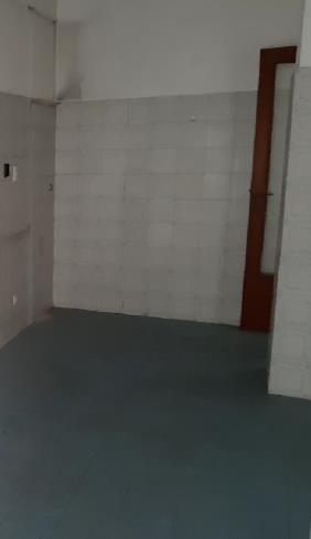 appartamento al piano terzo composto da 7 vani + una soffitta al piano 9 + Posto auto in autorimessa interrata condominiale. Identificativi Catastali - [N.C.E.U.] Unità Residenziale cat. A/2 foglio 85 (ex B/13) part. 479 (ex 1308) sub 15 rendita 1500,31 - Unità Secondaria cat. C/6 foglio 85 (ex B/13) part. 479 (ex 1308) sub 84 rendita 24,27