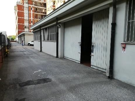 Posto auto coperto piano terra in autorimessa condominiale. Identificativi Catastali - [N.C.E.U.] Unità non Residenziale cat. C/6 foglio 1 (ex VE/1) part. 1194 sub 287 rendita 44,42