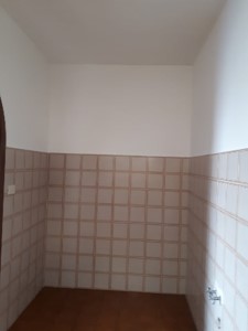 Appartamento posto al piano sesto di 3,5 vani catastali + n. 1 posto auto scoperto. Identificativi catastali fg.863, part.299, sub.51 e fg.863, part.298, sub.530