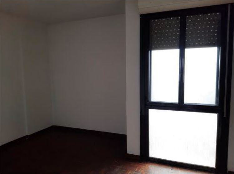 APPARTAMENTO  4 locali + servizi doppi e BOX AUTO PERTINENZIALE