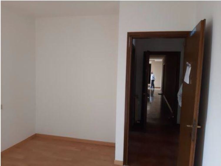 APPARTAMENTO  4 locali + servizi doppi e BOX AUTO PERTINENZIALE