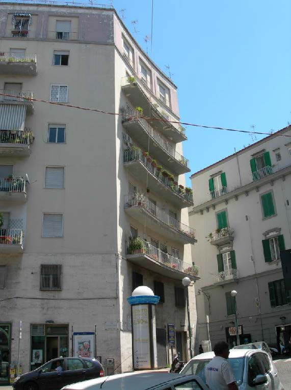 APPARTAMENTO  5 locali + servizi doppi + 1 CANTINA o SOFFITTA