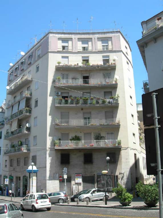 APPARTAMENTO  5 locali + servizi doppi + 1 CANTINA o SOFFITTA