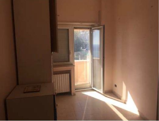 APPARTAMENTO  7 locali + servizi multipli + 1 CANTINA o SOFFITTA + 1 PARCHEGGIO SCOPERTO