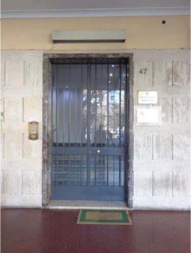 APPARTAMENTO  3 locali + servizi semplici + 1 CANTINA o SOFFITTA
