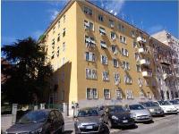 APPARTAMENTO  3 locali + servizi semplici + 1 CANTINA o SOFFITTA