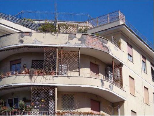 APPARTAMENTO  4 locali + servizi doppi. OCCUPATO senza titolo da ignoti e dovrà essere intrapresa l’azione per il recupero dell’immobile da un eventuale aggiudicatario a sue spese. L’immobile non puo essere visitato.
