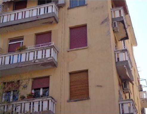 APPARTAMENTO  3 locali + servizi doppi + 1 CANTINA o SOFFITTA