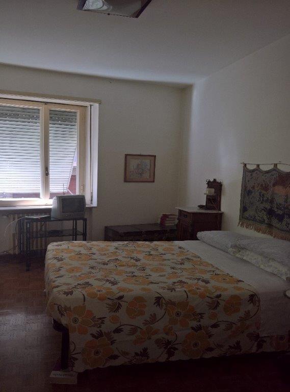 APPARTAMENTO  3 locali + servizi semplici + 1 CANTINA o SOFFITTA